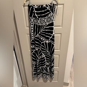 White House Black Market Monochrome Striped Skirt